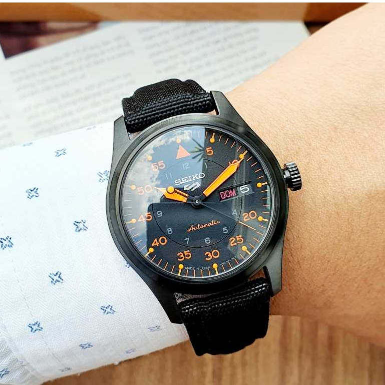 JAM TANGAN PRIA SEIKO 5 SPORTS SRPH33K1 SRPH33 BLACK ORANGE AUTOMATIC ORIGINAL