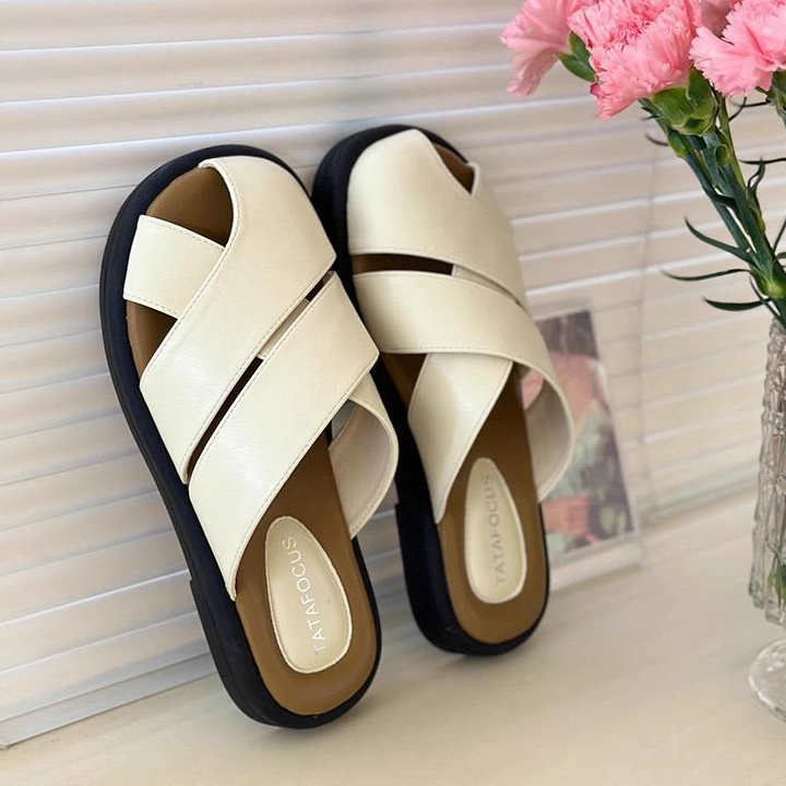 TBIG HANAZ Sandal Wanita Tutup Depan Flat Casual