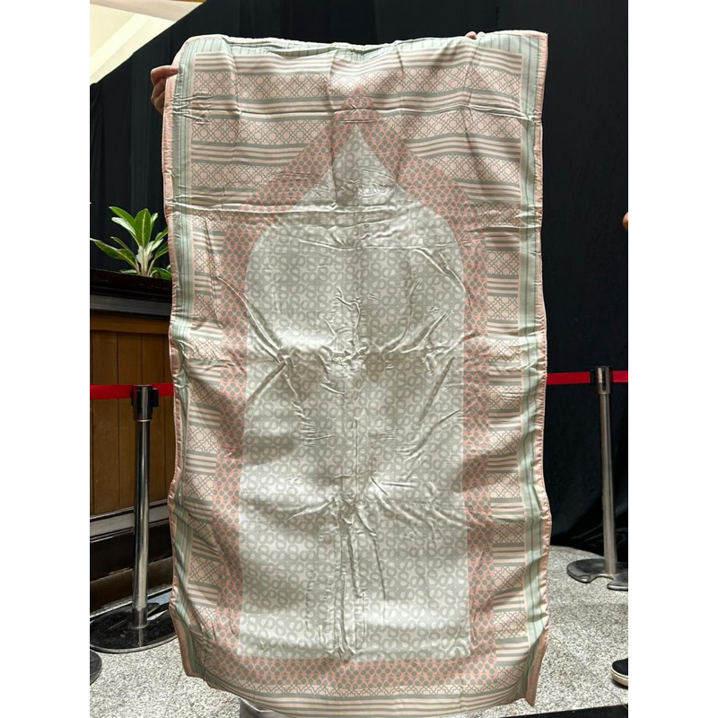 PRAYER MAT FOAM BUTTONSCARVES