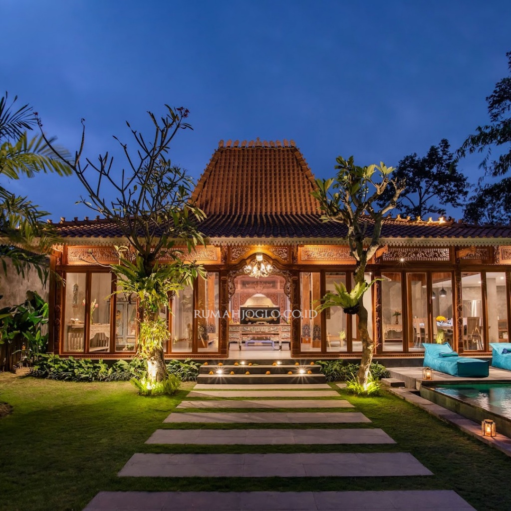 Rumah Joglo Pendopo Mix Kaca
