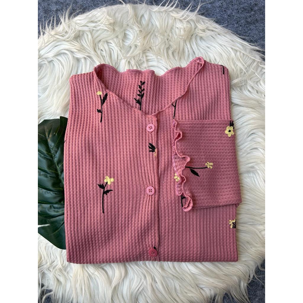 Cardigan Rajut model Crop dengan bahan kain waffle - Marissa Salur Outer Crop Wanita - Cardigan Moti