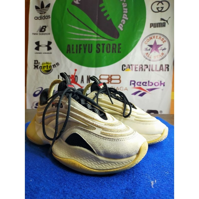 SEPATU SECOND BRANDED FILA PRELOVED