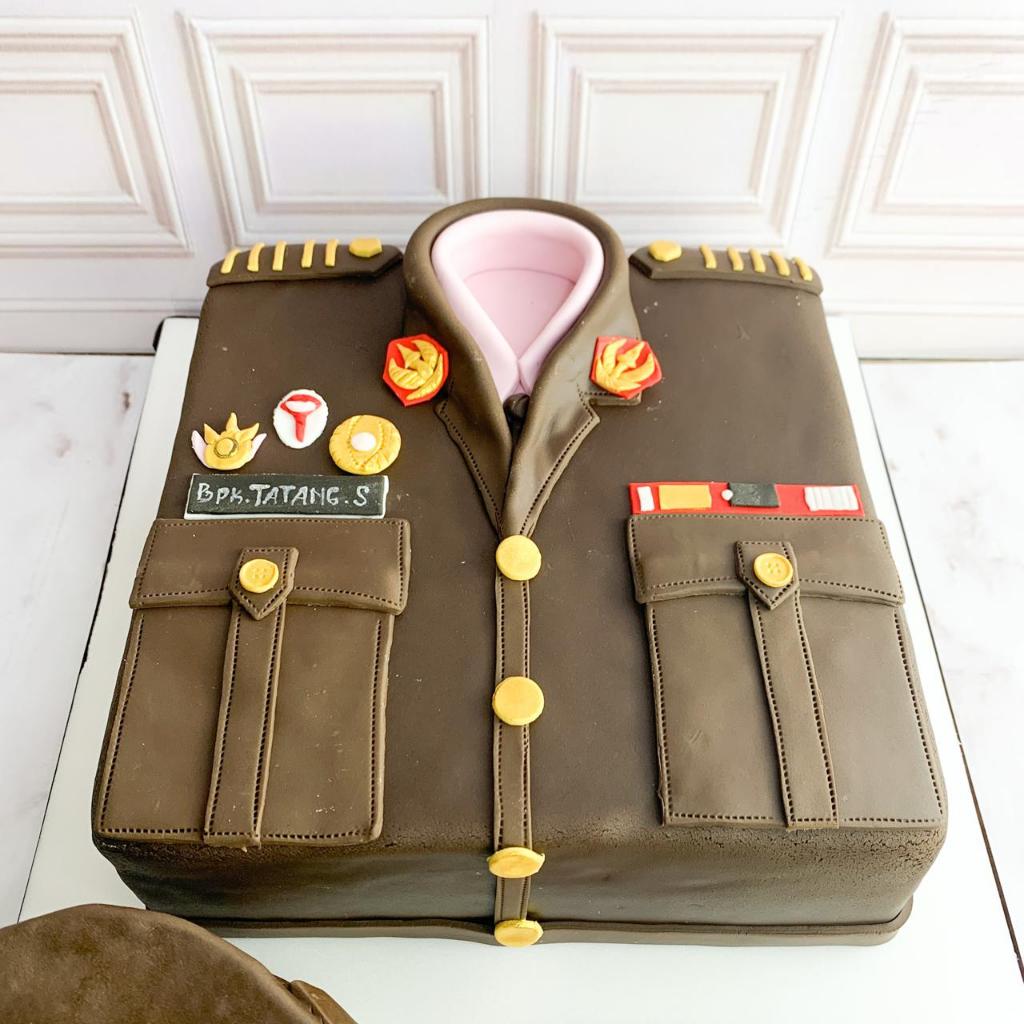 

Kue Ulang Tahun/Birthday Cake/Kue Ultah Tema Baju Polisi/Kue Birthday Jakarta