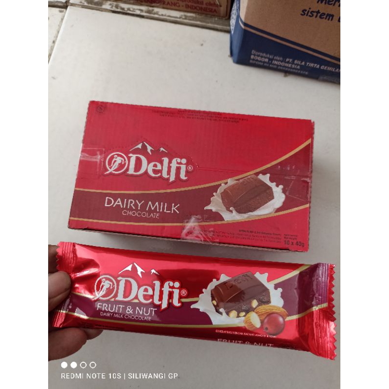 

coklat delfi 1dus isi 10pcs @40gr