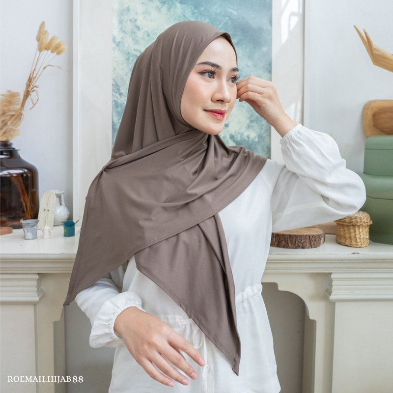 HIJAB SEGITIGA INSTAN JERSEY PREMIUM|| JILBAB INSTAN SEGITIGA JERSEY PREMIUM POLOS