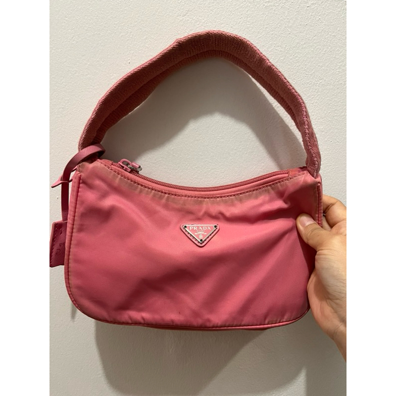 prada nylon re edition pink zipper lampo