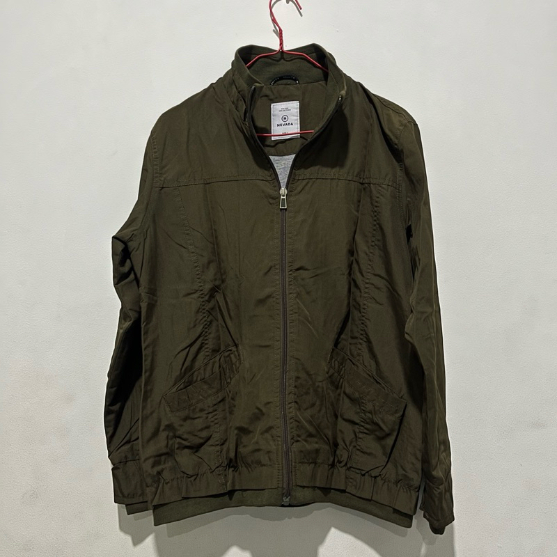Preloved Jacket windbreakers Parasut Nevada