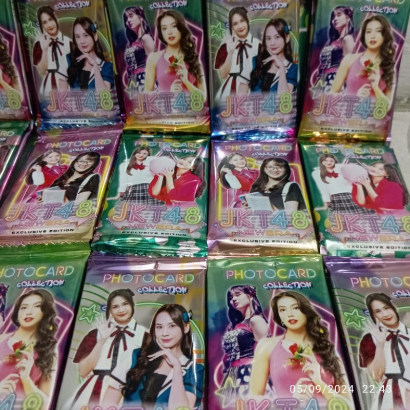 Trading Card JKT48 Games 12 pak / 1 pak isi 8 Lembar - Kartu Foil