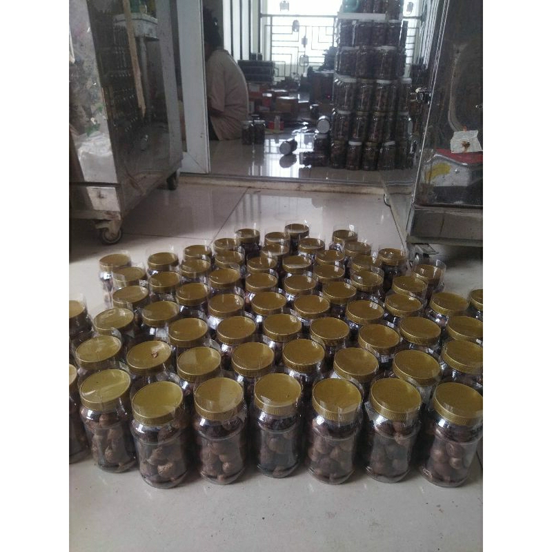 

Black Garlic Bawang Hitam Tunggal.