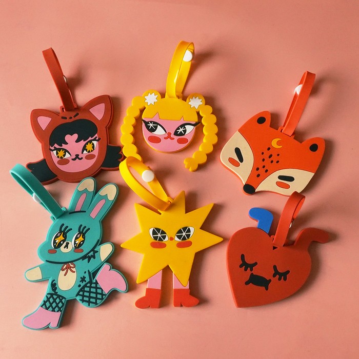 

gk Liunic On Things Blind Box Bag Charm Desain Unik Karet