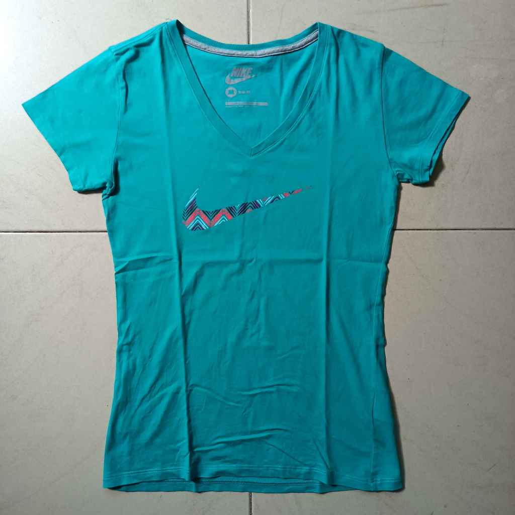 Kaos Nike Center Logo Slimfit Wanita Second Original