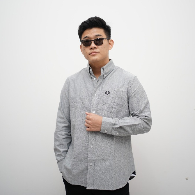 Fred Perry Kemeja Oxford Long Sleeve Shirt In Grey Kemeja Kaos Pria dan Wanita Original