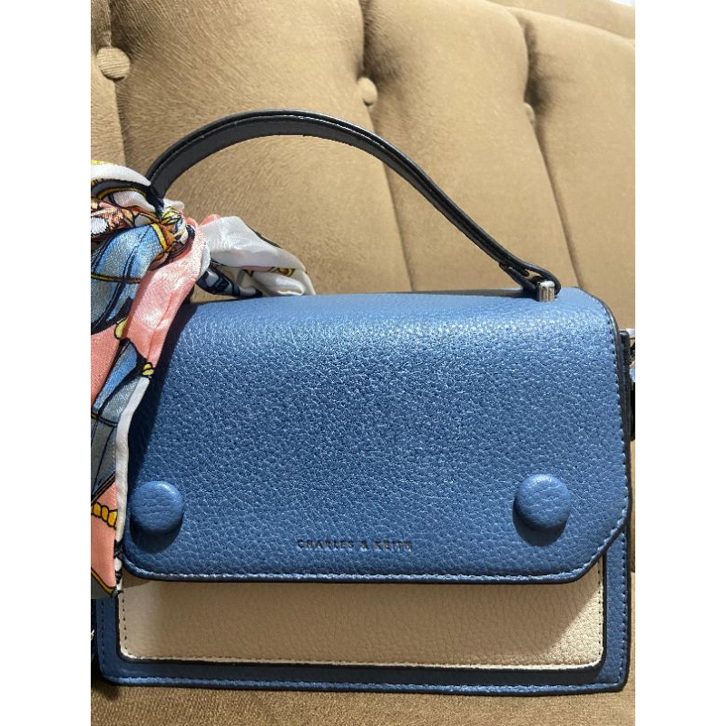 Tas Charles & Keith