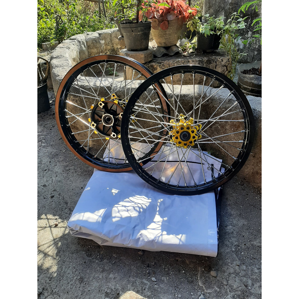 Velg Set Semi Cacing Tanpa Ban Untuk Honda CRF 160/185 Ring 17