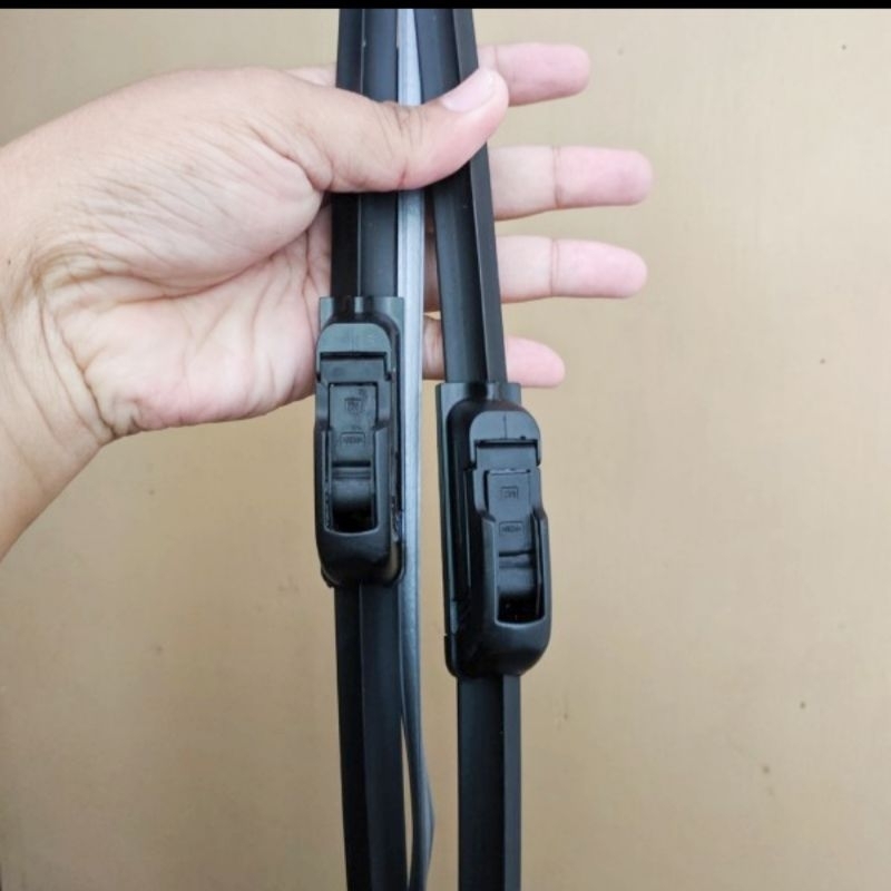 wiper belakang avanza 2004-2011