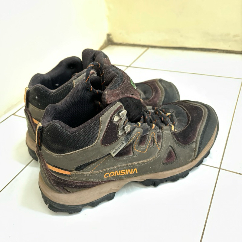 sepatu consina alpine men waterproof ukuran 43