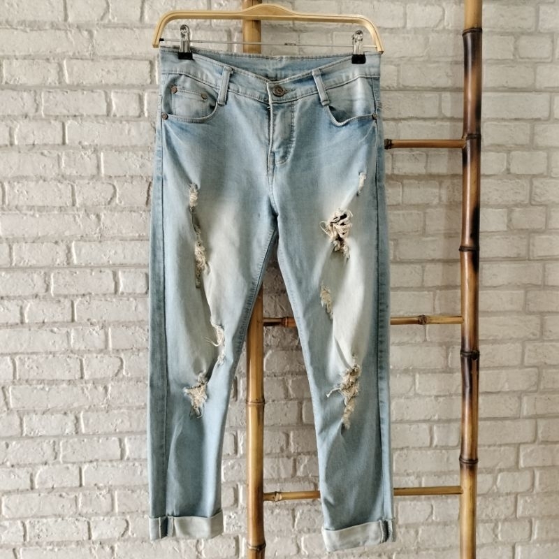 LMF Jeans sobek tembus stik balik