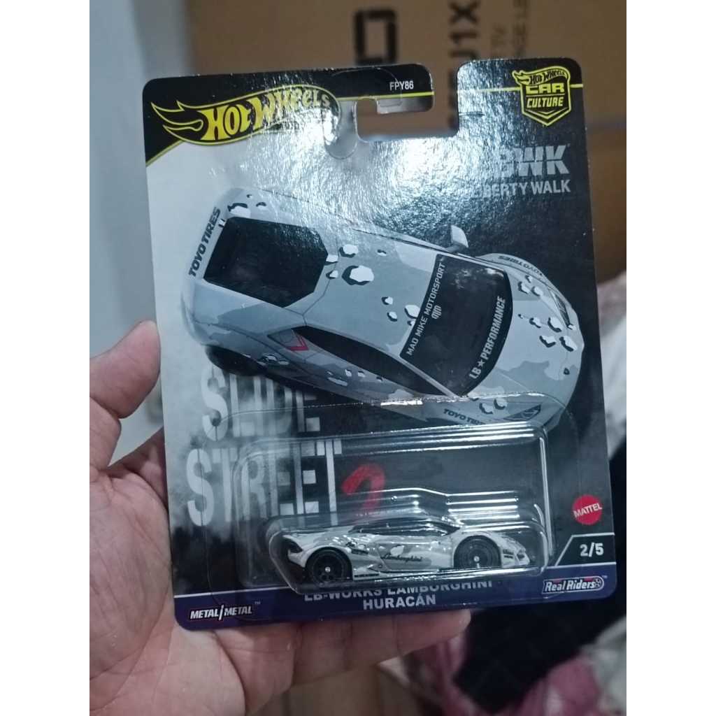 hotwheels premium slide street 2 lbwk lamborghini huracan free protector Hot Wheels Liberty Walk