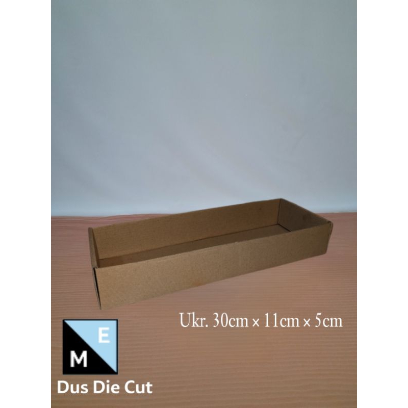 

KARDUS/KARTON/BOX UK.30 x 11 x 5 cm ... DUS DIE CUT ... TANPA TUTUP .. MODEL NAMPAN