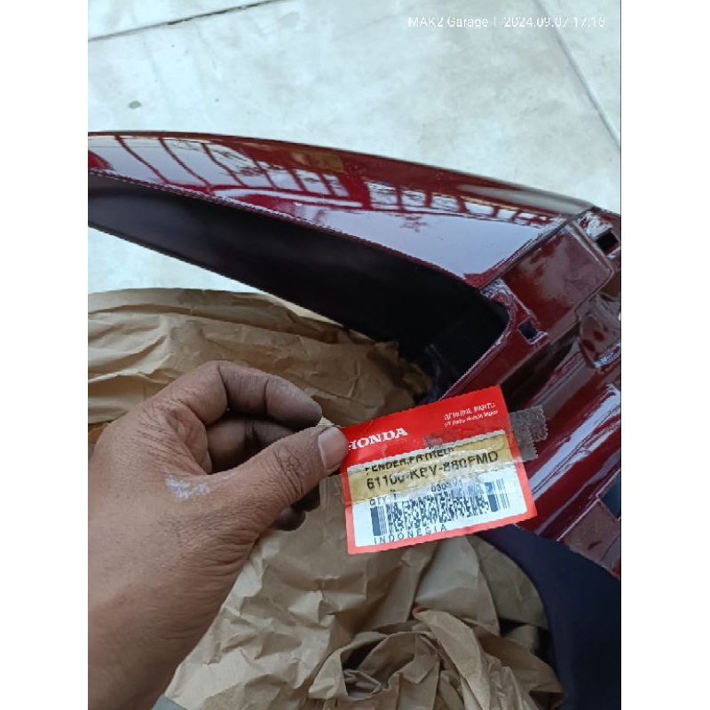 spakbor slebor depan Honda Supra 100cc original Ahm warna merah 61100 kev 880FMD