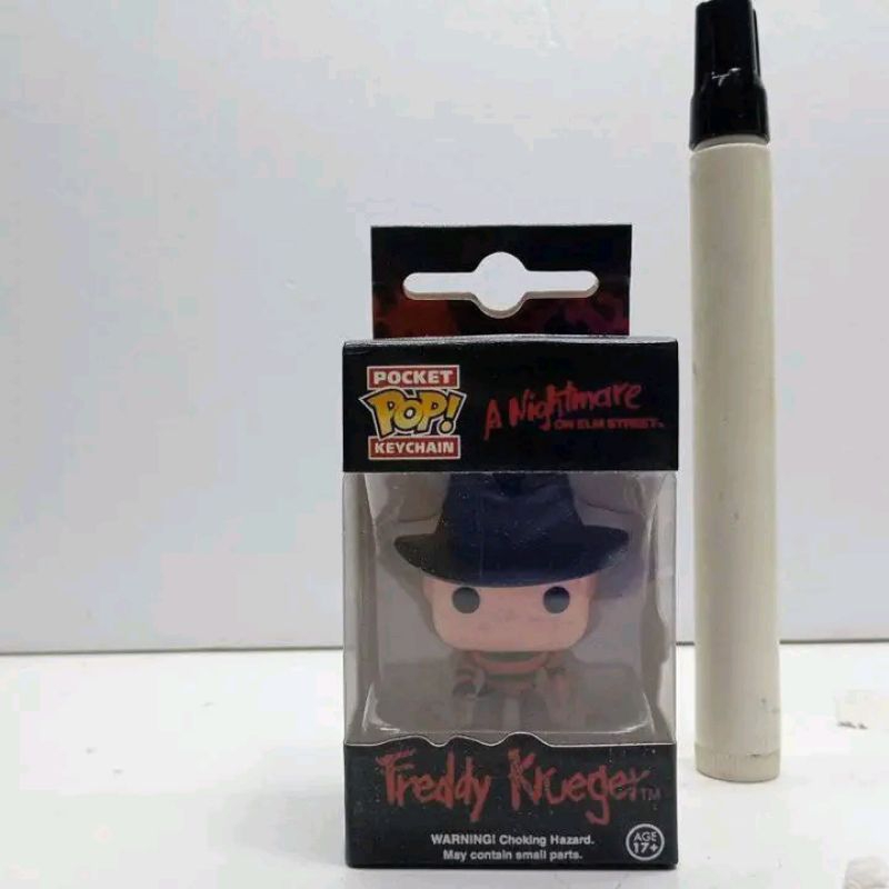 Mainan action figure pop keychain  Fredy krueger Marvel Pocket POP keychain Funko pop Key chain  gan