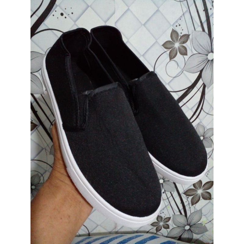 Official Sepatu Wanita Putih Polos Dan Hitam Polos Tanpa Tali / Sepatu Haji Bahan Kanvas