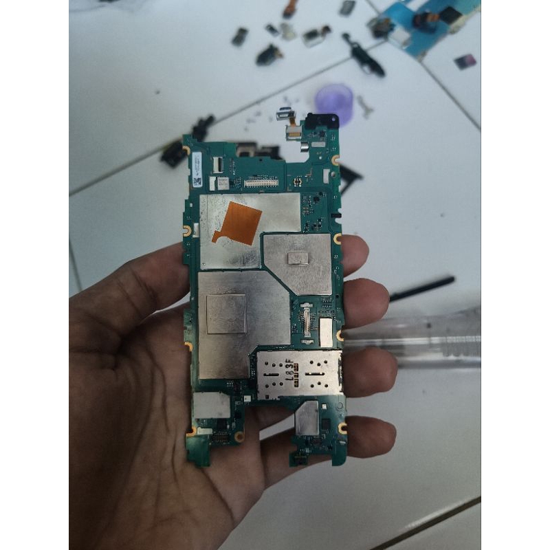 mesin sony xperia xZ2 compact matot ubl yes