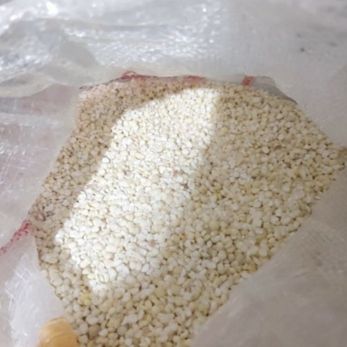 

Biji Jali Jali pearl barley biji jali 1kg