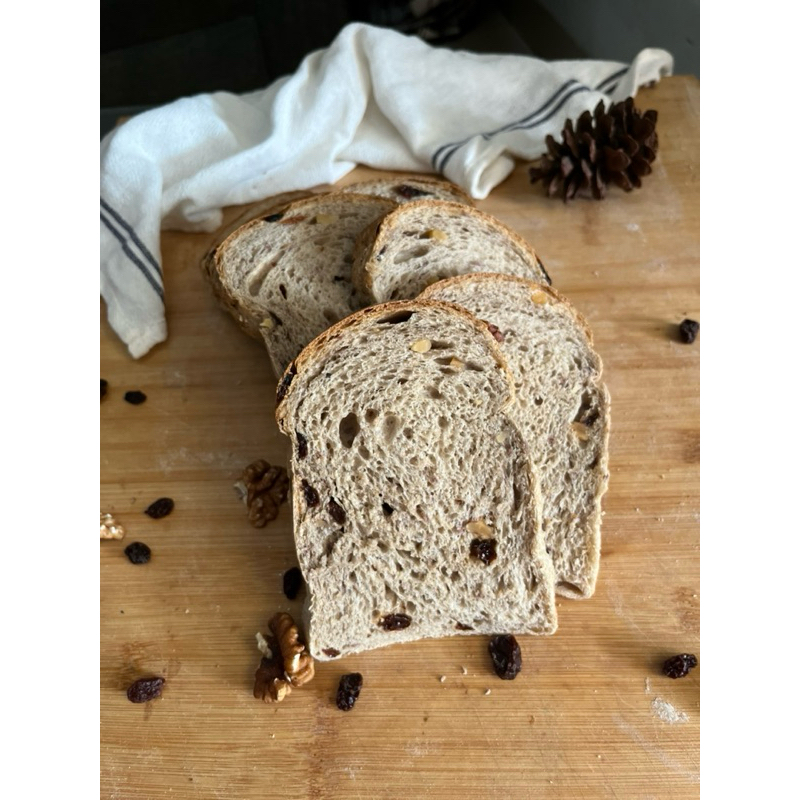 

Sourdough Loaf Sultana Walnut | Roti Sourdough Sultana Raisin Walnut | Roti Sourdough Kismis Walnut