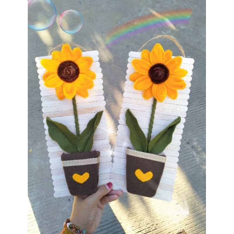 Kerajinan tangan dari barang bekas bunga matahari