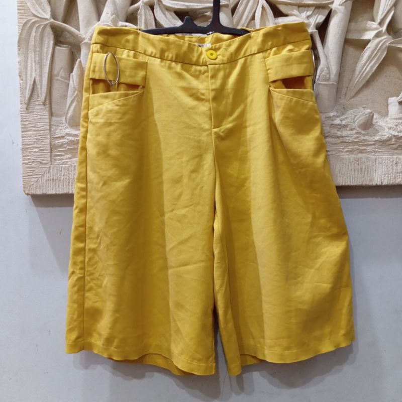 Celana Kulot / Kulot Jumbo / Kulot Jumbo Kuning / Kulot Jumbo Pendek Baru