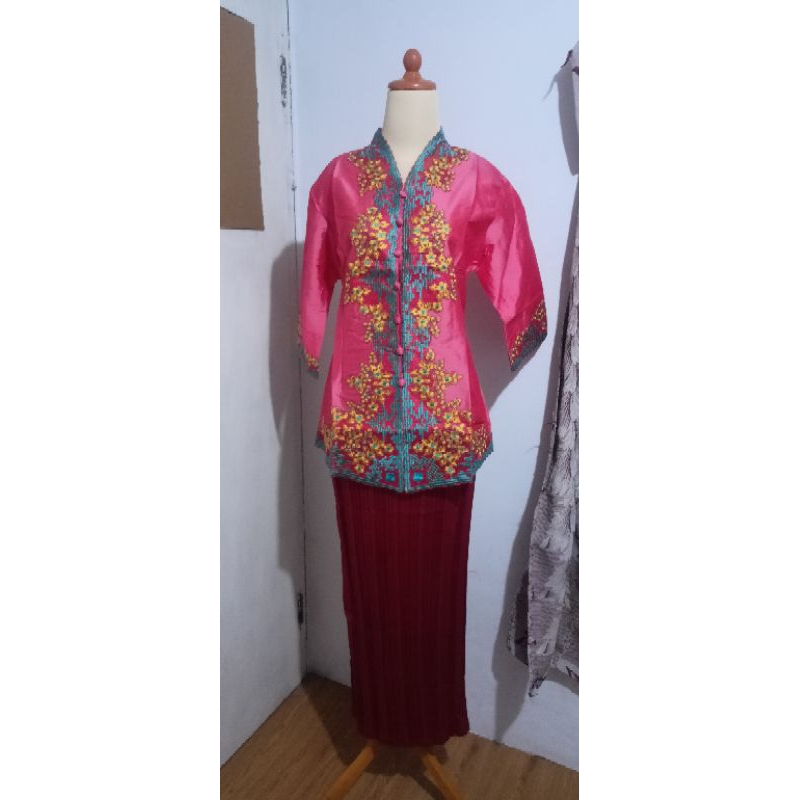 SALE setelan kebaya encim tafeta bordir