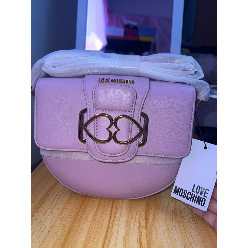(NEW) LOVE MOSCHINO SLING BAG LILAC (menurut info supplier ini original)