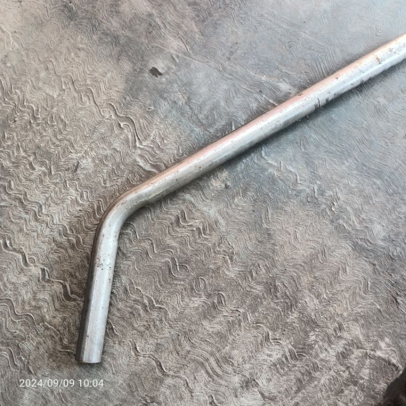 pipa L dudukan jok skuter goped otoped