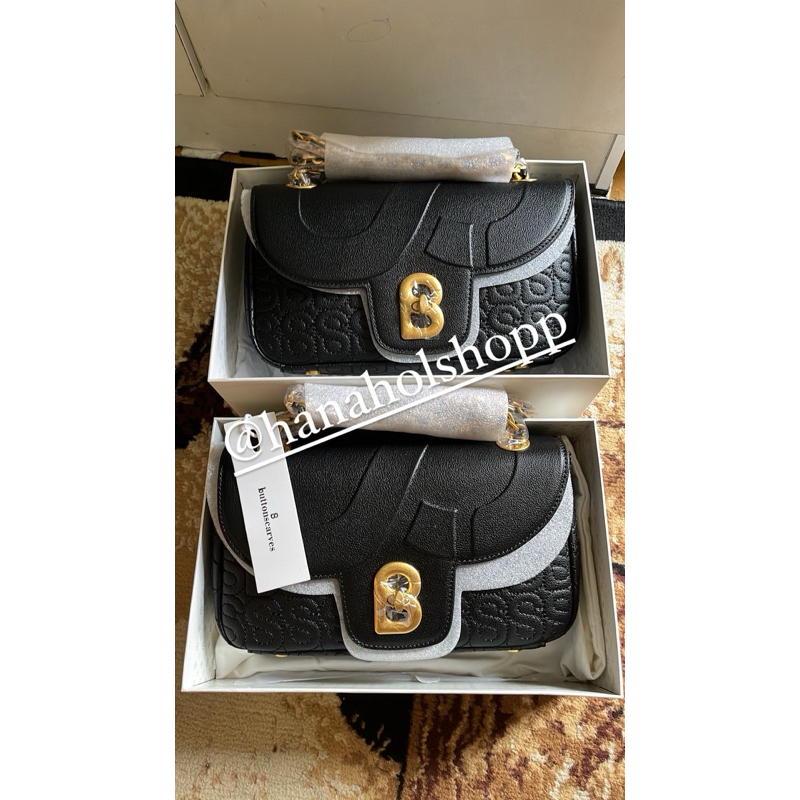 ALUNA LEATHER FLAP BAG || BUTTONSCARVES