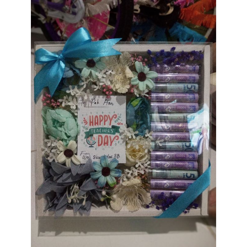 Buket uang kotak, Buket hampers, Buket di juragan buket cantik