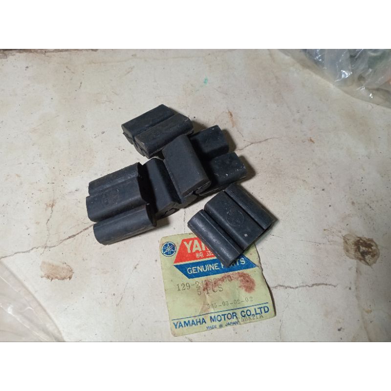 karet ganjal tengki yamaha yb,l2g,yl1,yl2 dll