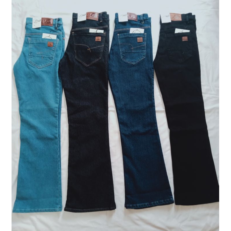 CELANA JEANS JUMBO CUTBRAY PANJANG PRIA__Celana jeans cutbray pria melar street< size 35-38 size jum