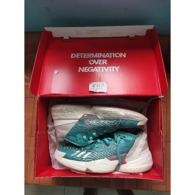 Adidas Don Issue 4 (Ukuran 44 2/3)