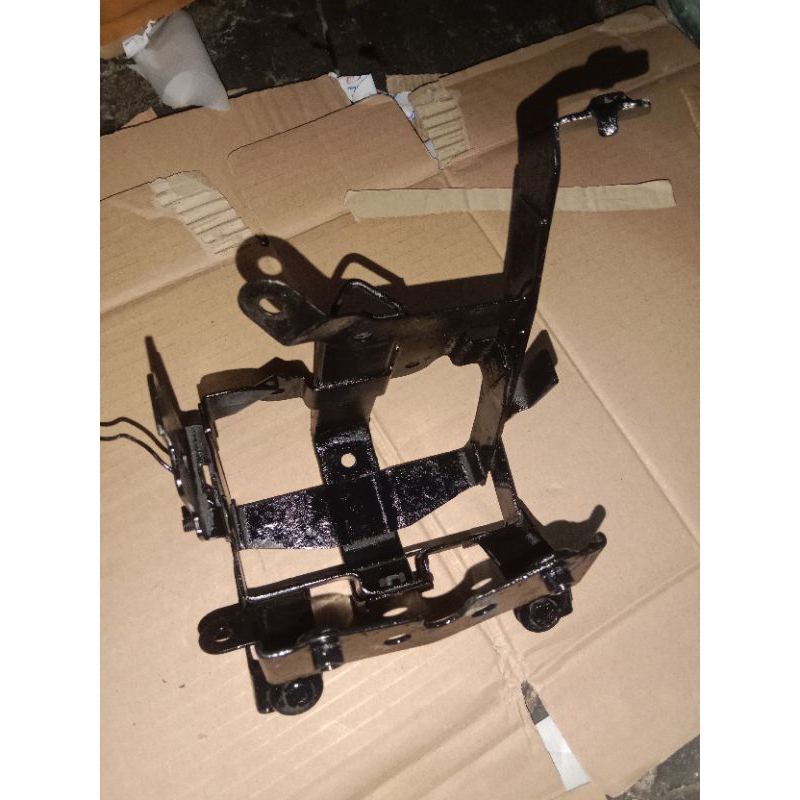 Dudukan aki vario cw vario 110 vario karbu ori lepasan