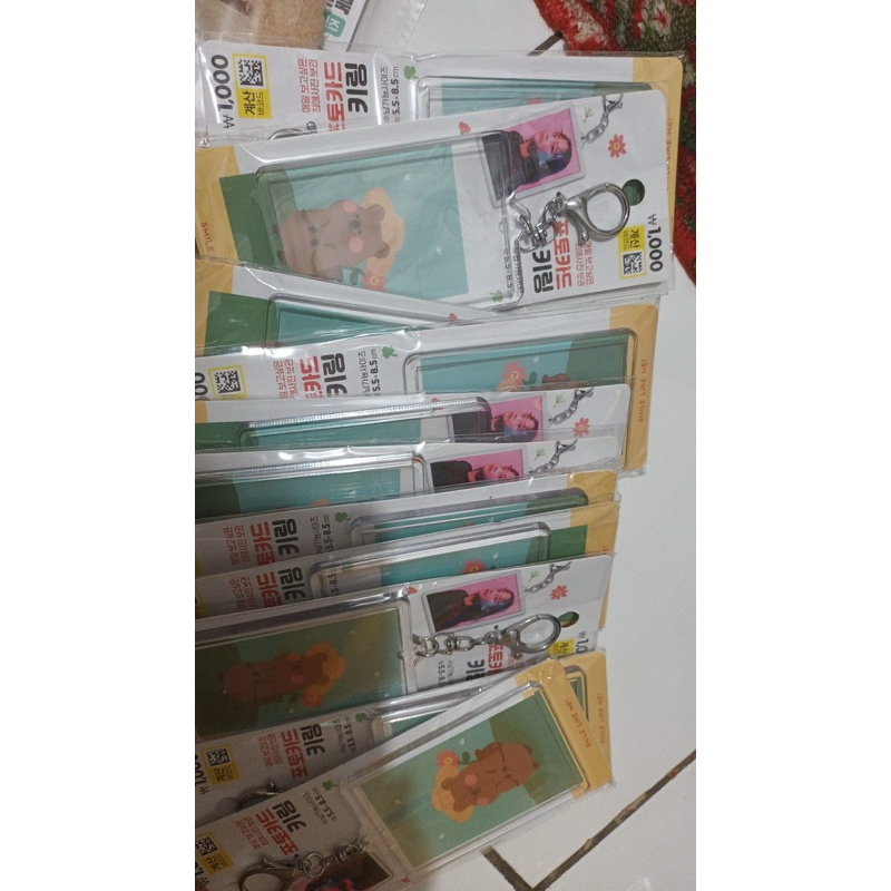 PC Holder official daiso