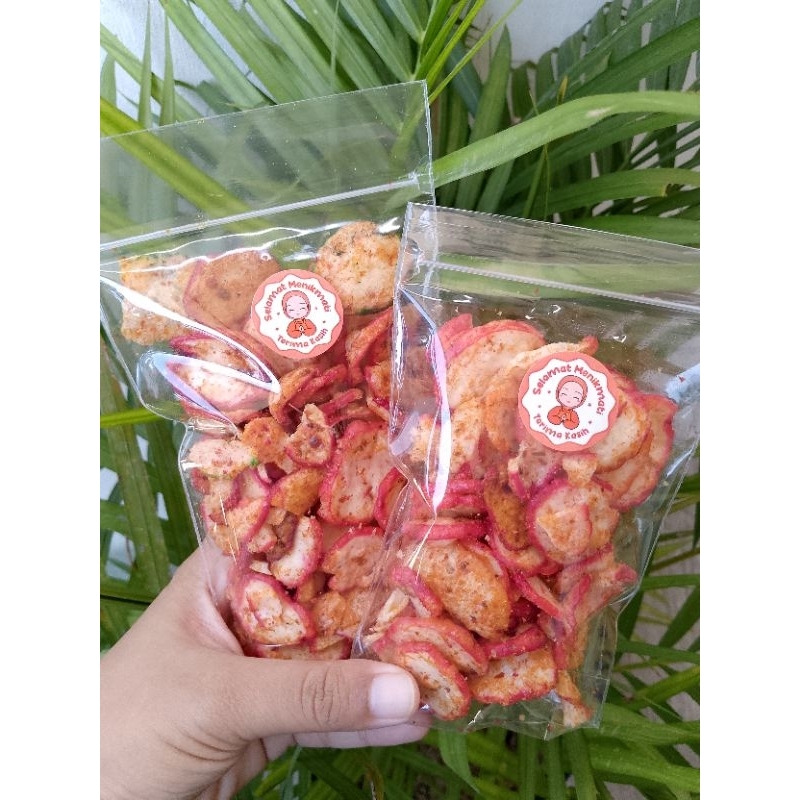 

Kerupuk seblak pedas gurih