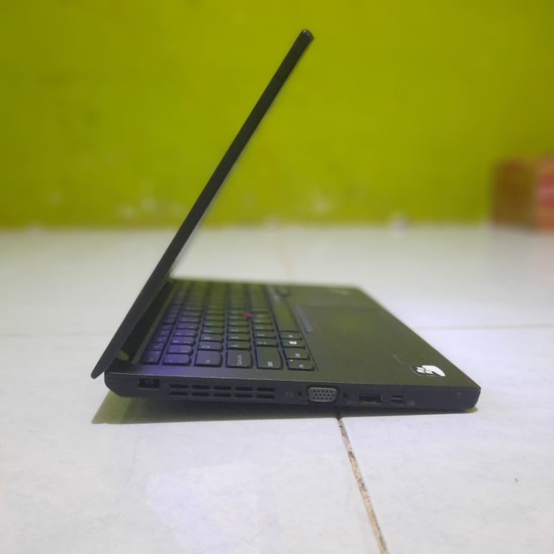 LENOVO THINKPAD X240 core i5 ram 8gb ssd 128gb