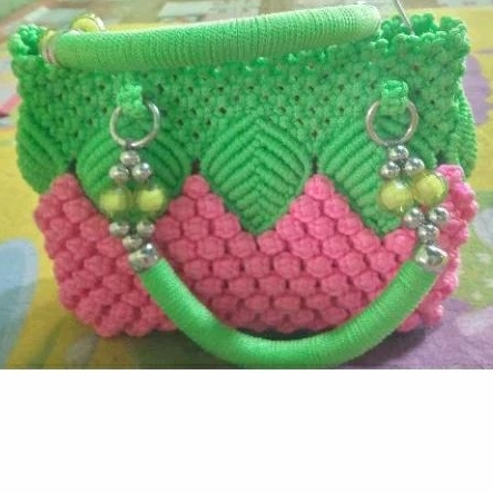 tas tali kur motif anggur ukuran 23cm × 18cm