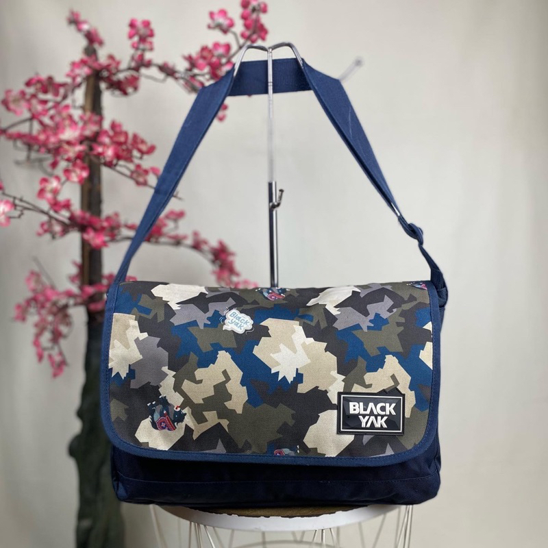 tas slingbag BLACK YAK