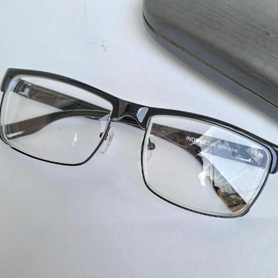 Sekarang Irit  Kacamata Minus Rabun Jauh 5 sampai 4 Pria Wanita Gratis Box