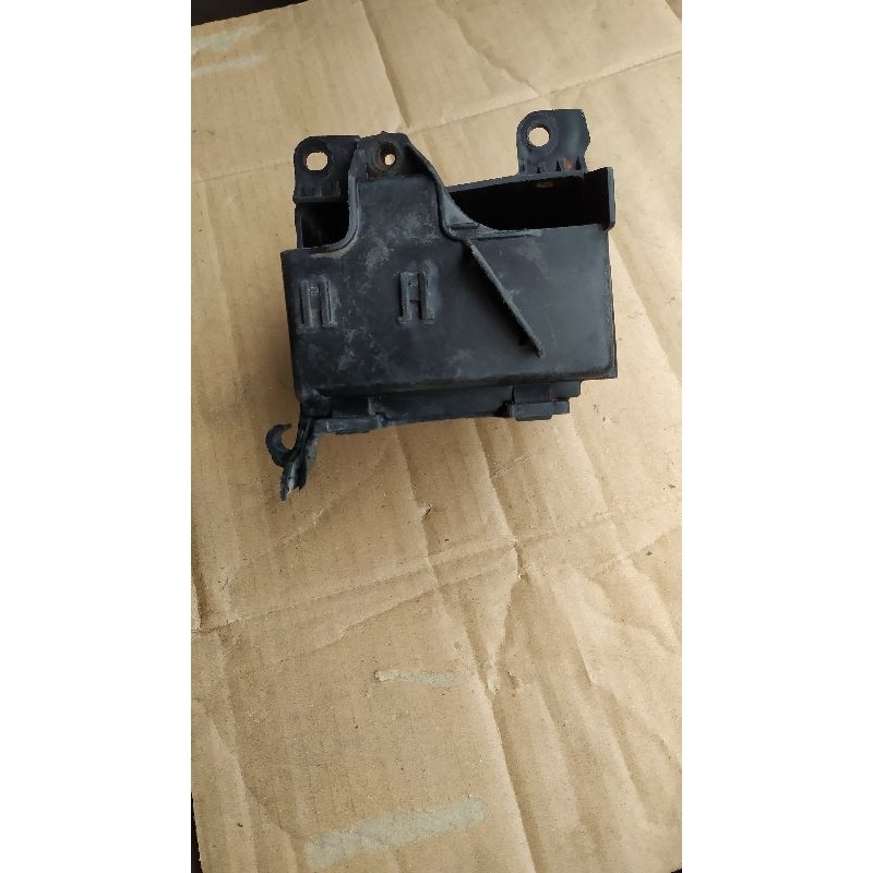 wadah aki tempat aki Honda Supra x 125 helm in KYZ original copotan