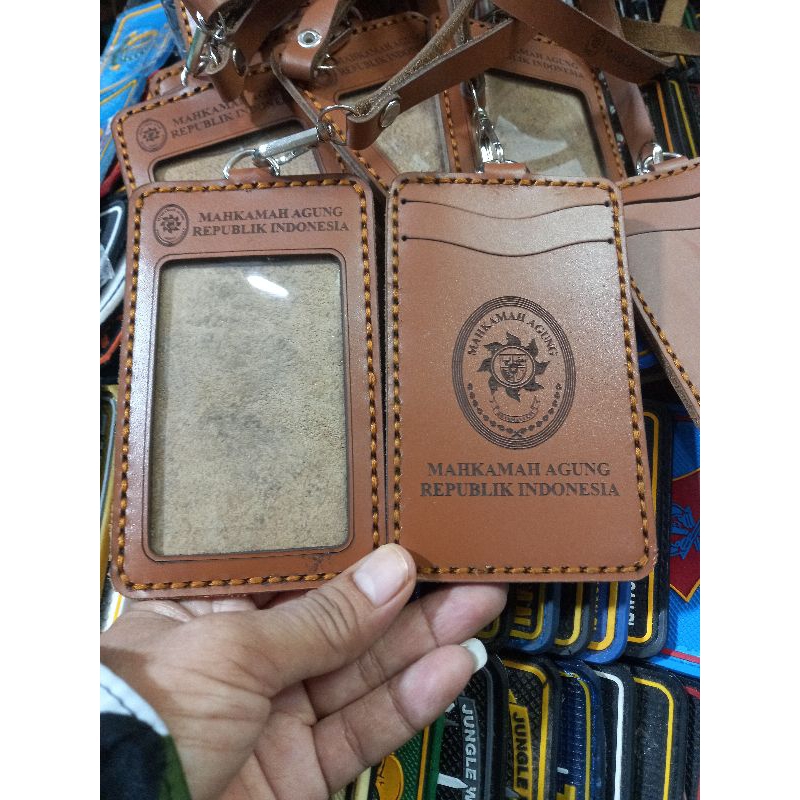 

HJK Lanyard Kulit Mahkamah Agung MA-RI