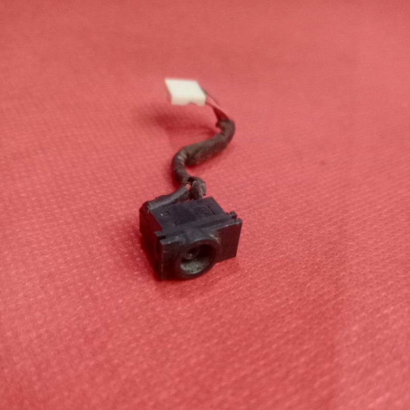 konektor dc laptop Samsung np535