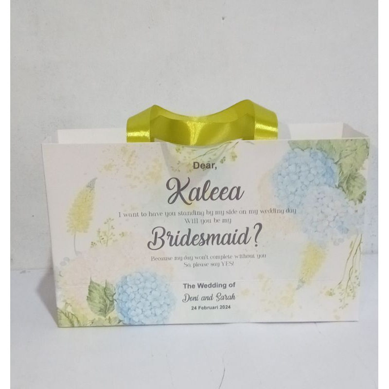 

PAPERBAG BRIDESMAID CUSTOM/ TAS KERTAS KAIN BRIDESMAID/JASMINE BERGLITER/MINIMAL ORDER 5 PC